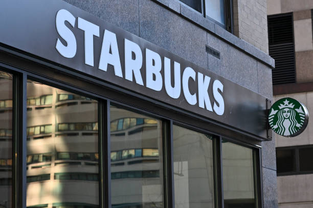 Starbucks Stumbles on Earnings as Niccol’s Turnaround Brews Slowly Amid Weak U.S. Demand and Margin Pressures